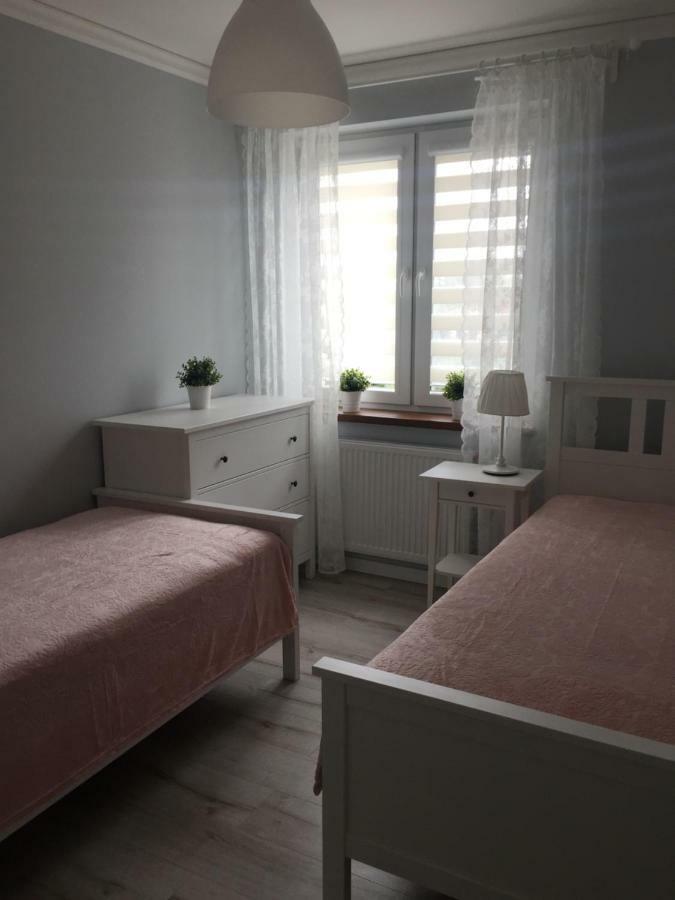 Apartament Julek Klimatyzowany オシフィエンチム エクステリア 写真