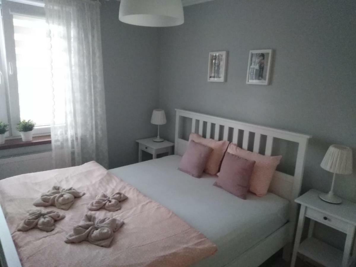 Apartament Julek Klimatyzowany オシフィエンチム エクステリア 写真